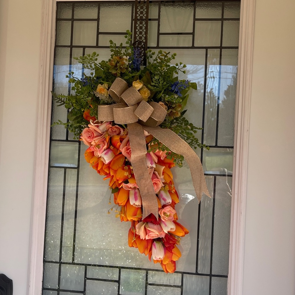 * Spring Easter Flower Carrot Wreath: Orange Tulip & Rose Mixed